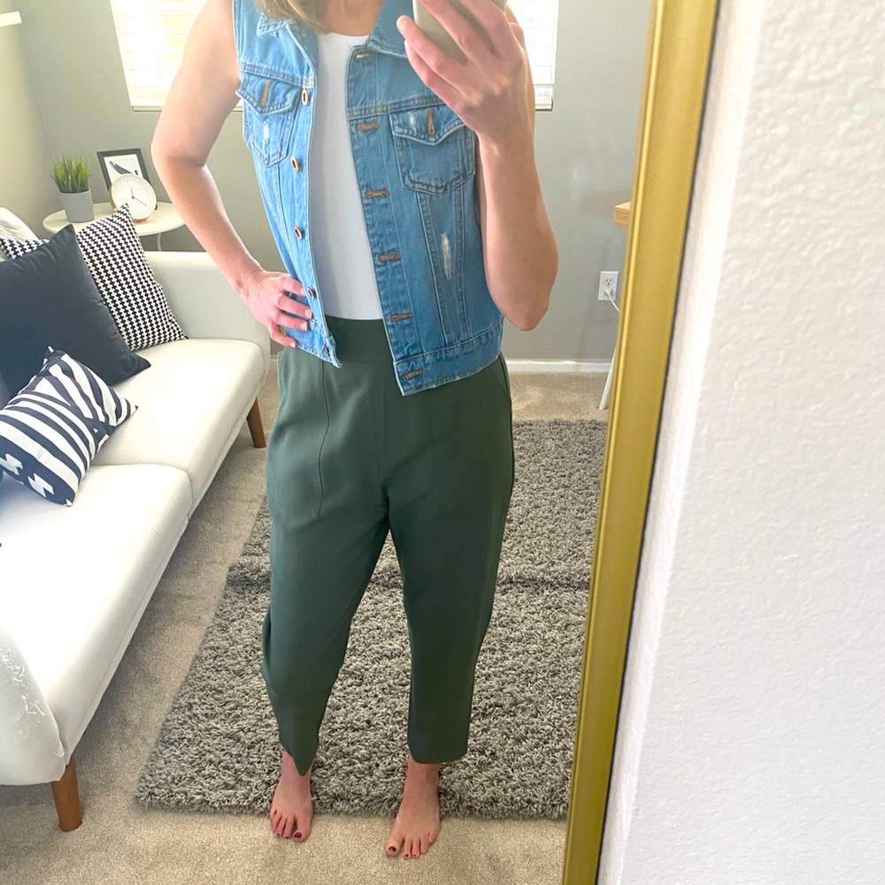 Jean Vest